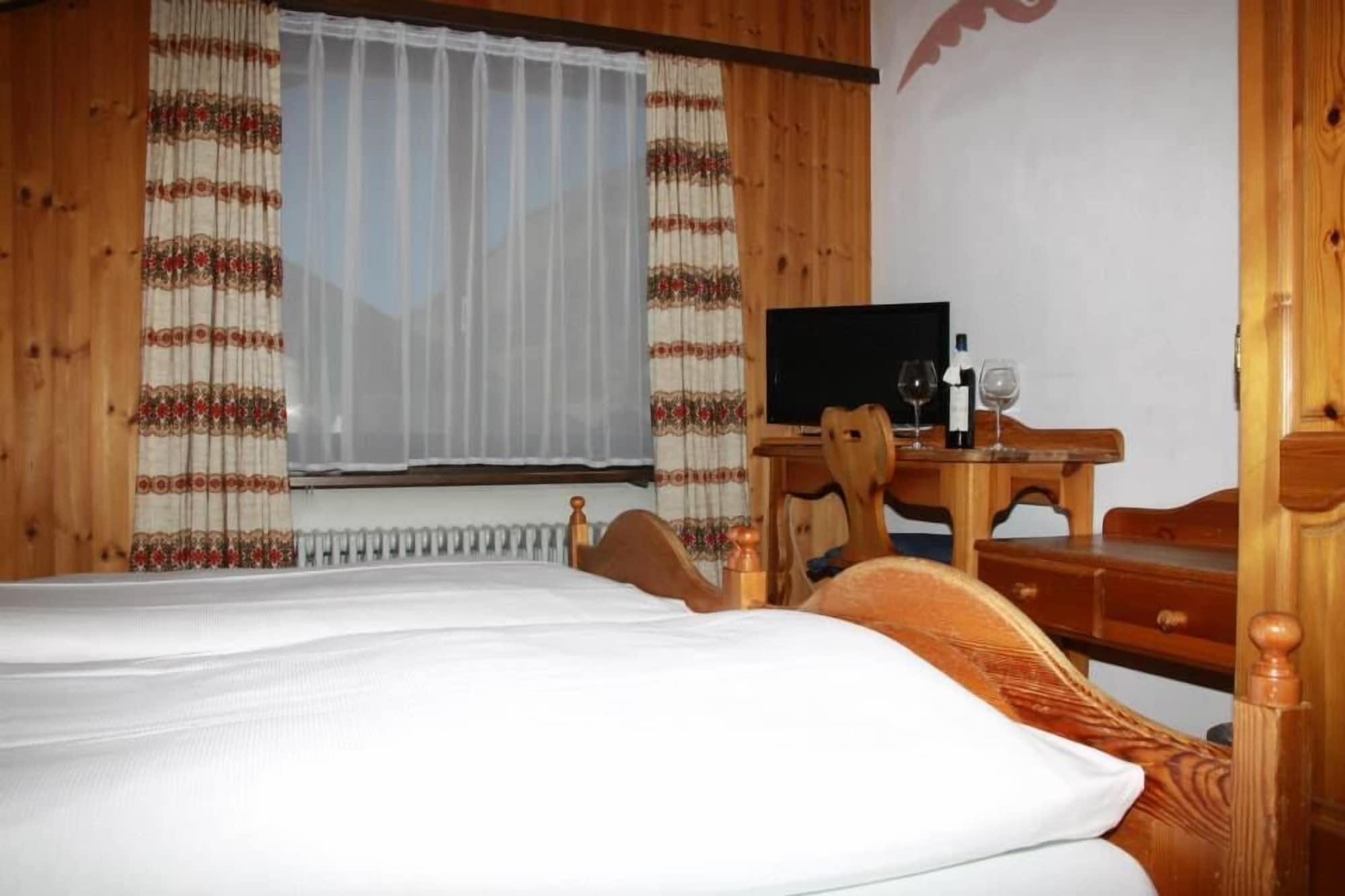 Walliserhof Täsch Exteriör bild